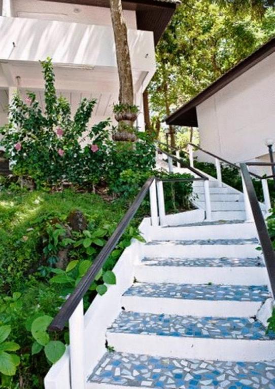 Karon Cliff Contemporary Boutique Bungalows Hotel Exterior foto